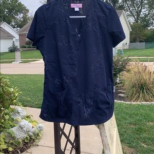 Sz small koi scrub top